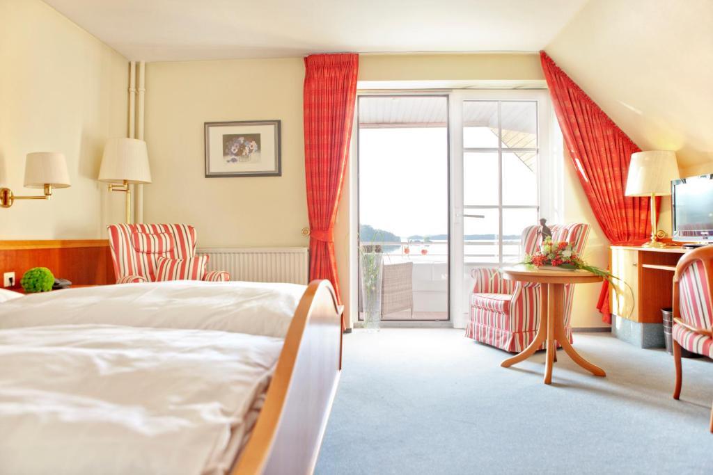 Strauers Hotel Am See Bosau Pokój zdjęcie