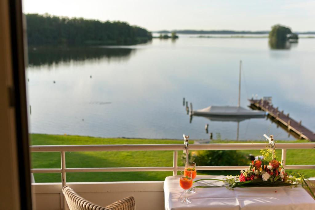 Strauers Hotel Am See Bosau Zewnętrze zdjęcie